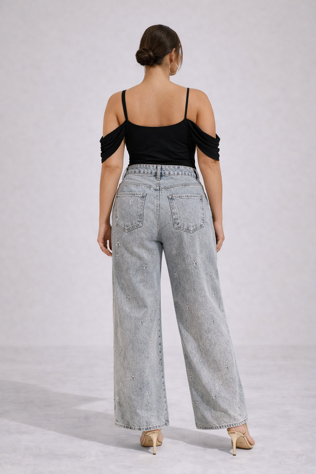 Bow Embroidery  - Jeans